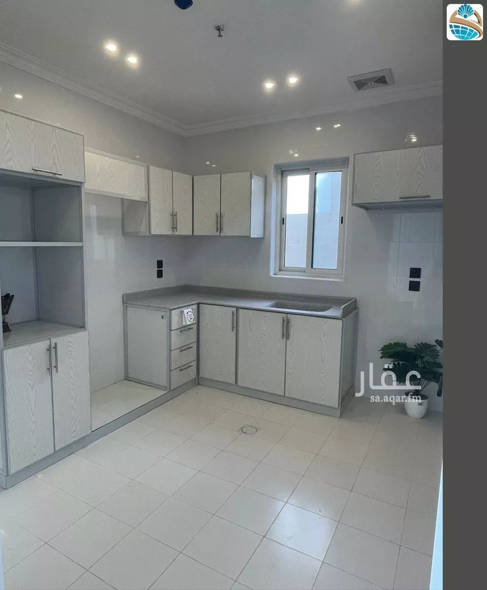 4 bedroom apartment in Al Hamra 9