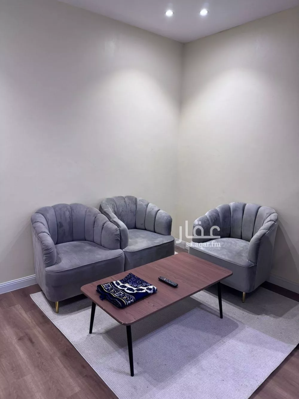 عمارة 900 م² في العقربية 12