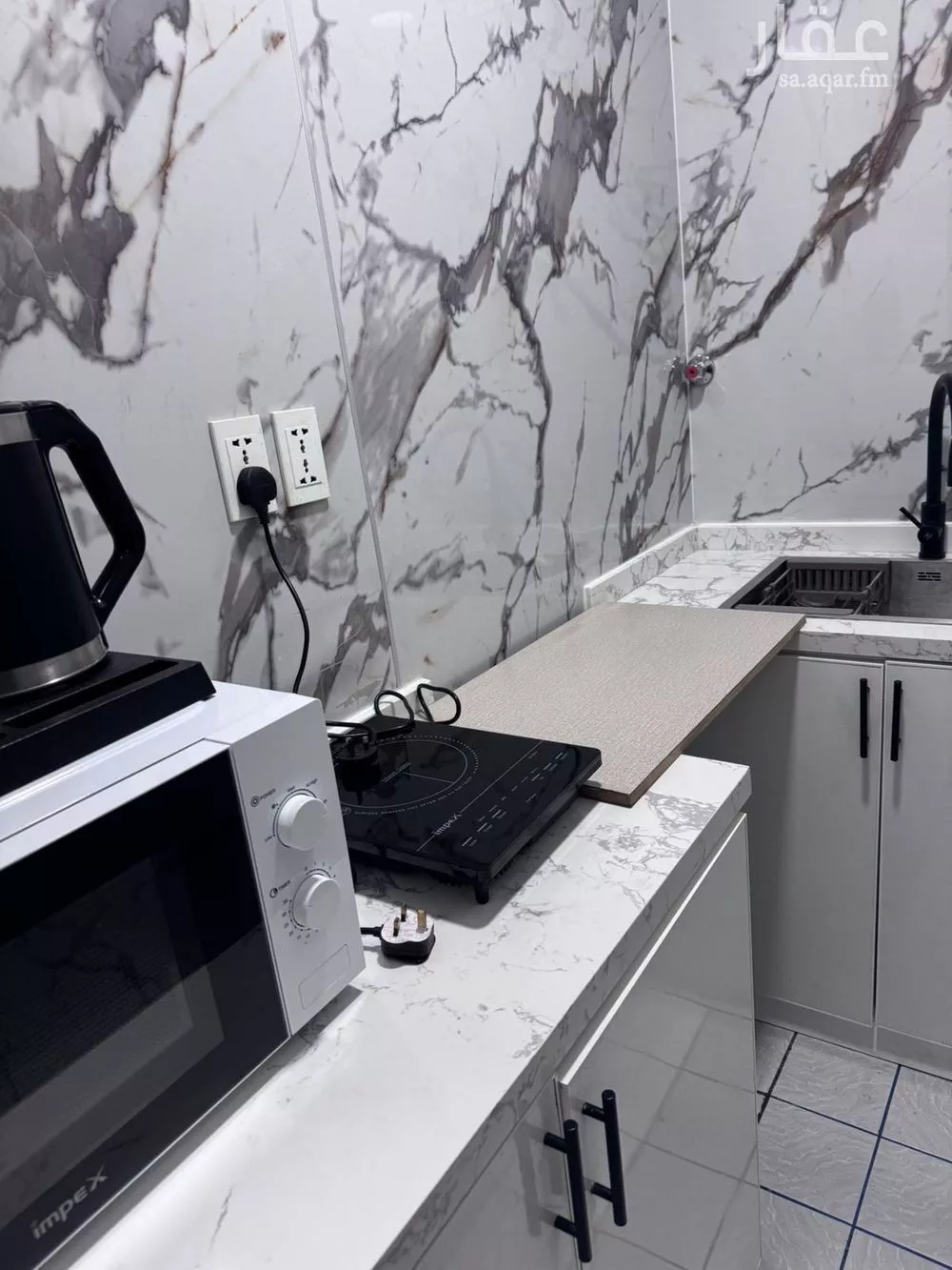 عمارة 900 م² في العقربية 25