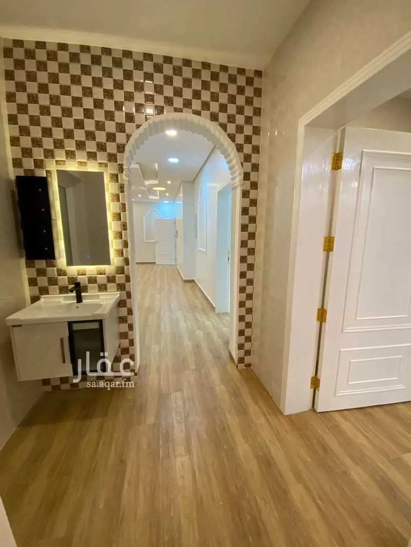 عمارة 420 م² في الأمواج 16