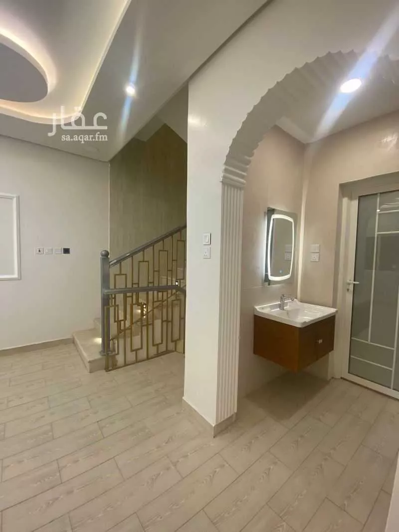 عمارة 420 م² في الأمواج 16