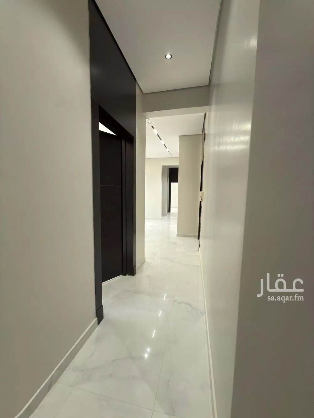 5 bedroom floor in Al Janadriyah 13