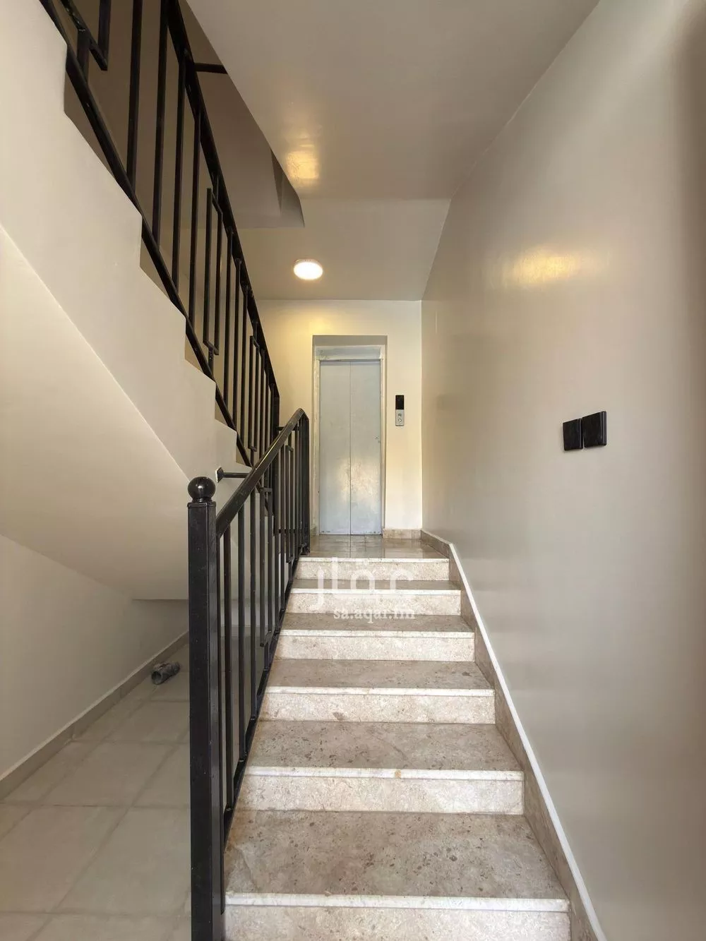 5 bedroom floor in Al Janadriyah 4