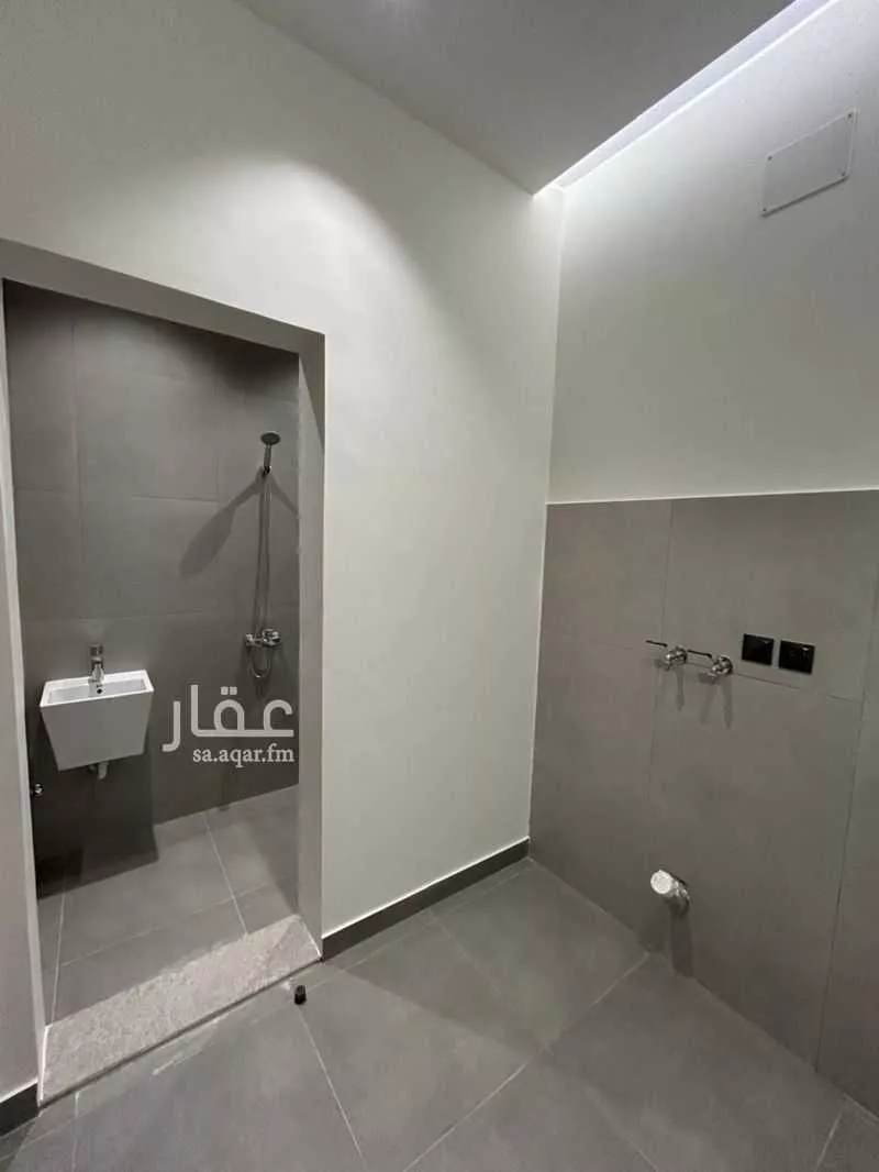4 bedroom apartment in Al Hamra 10