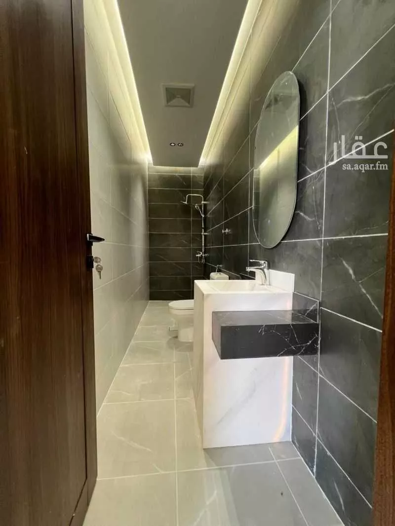 شقة 4 غرف في الروضة 7