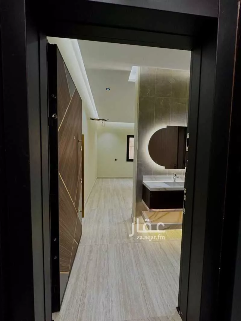 شقة 4 غرف في الروضة 6