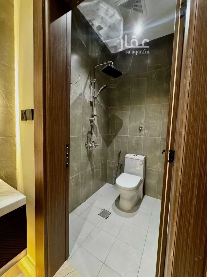 شقة 4 غرف في الروضة 7