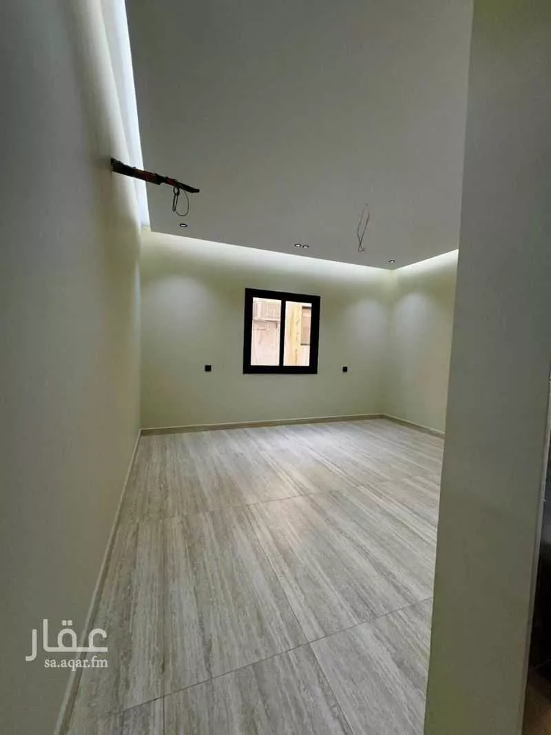 شقة 4 غرف في الروضة 4