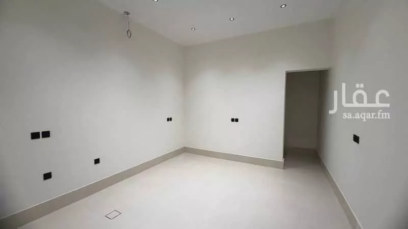 3 bedroom floor in Badr 4