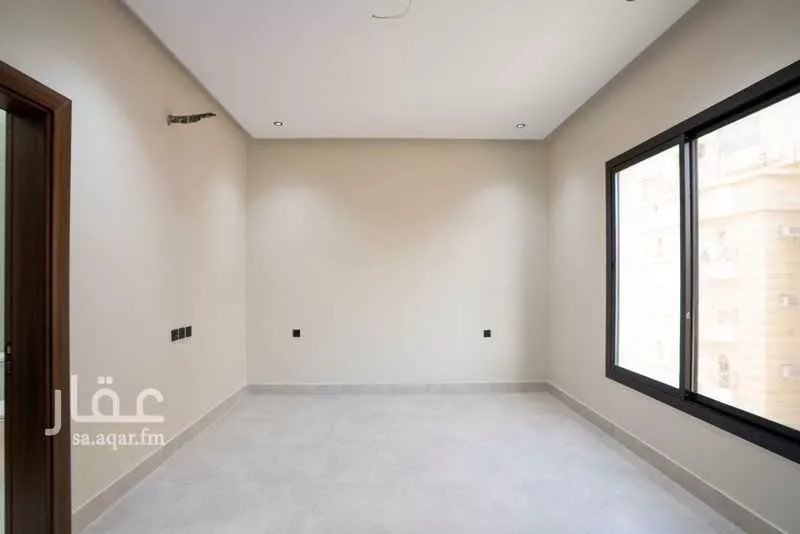 شقة 4 غرف في السلامة 16