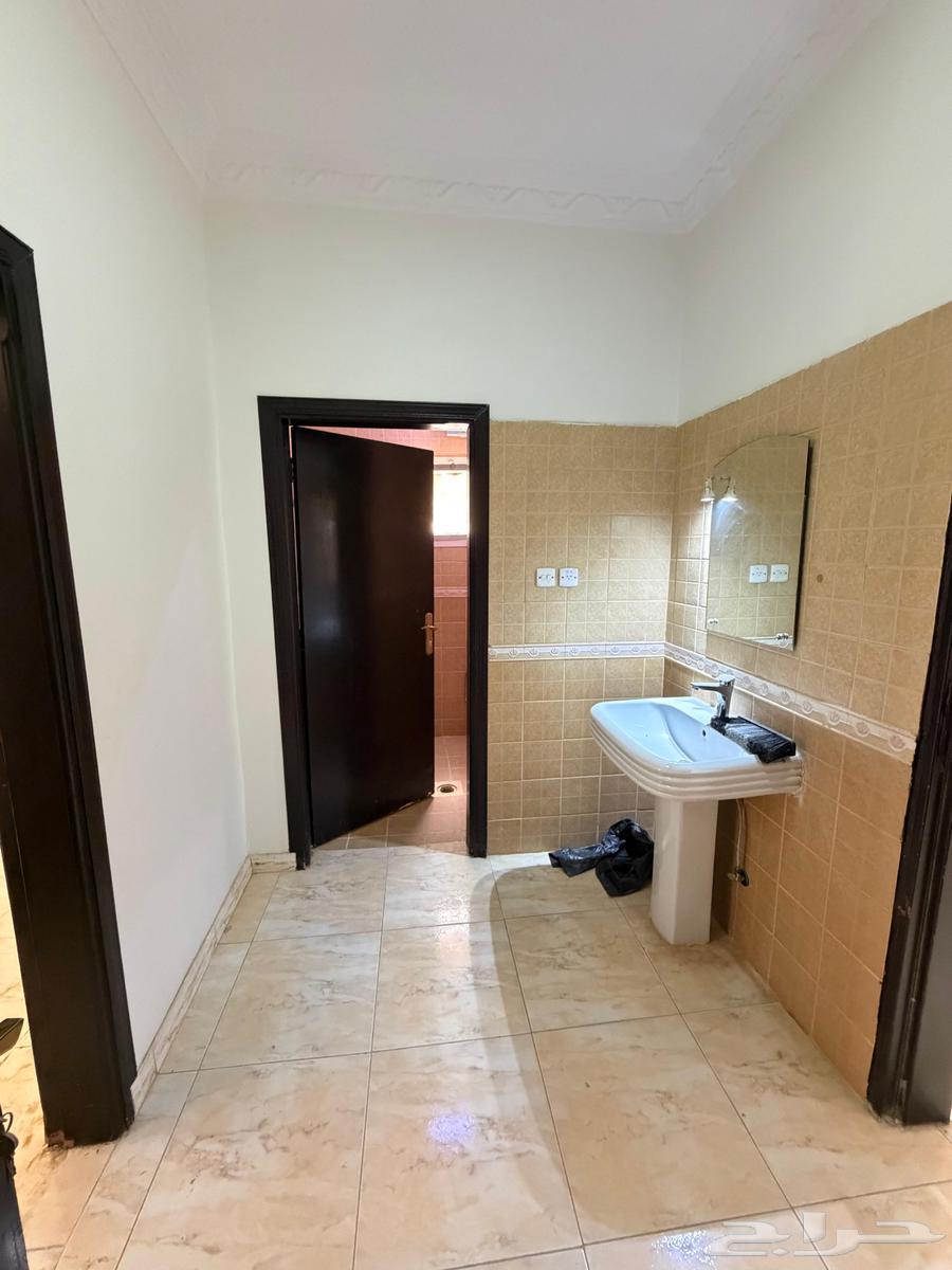 3 bedroom apartment in Ishbiliyah 11