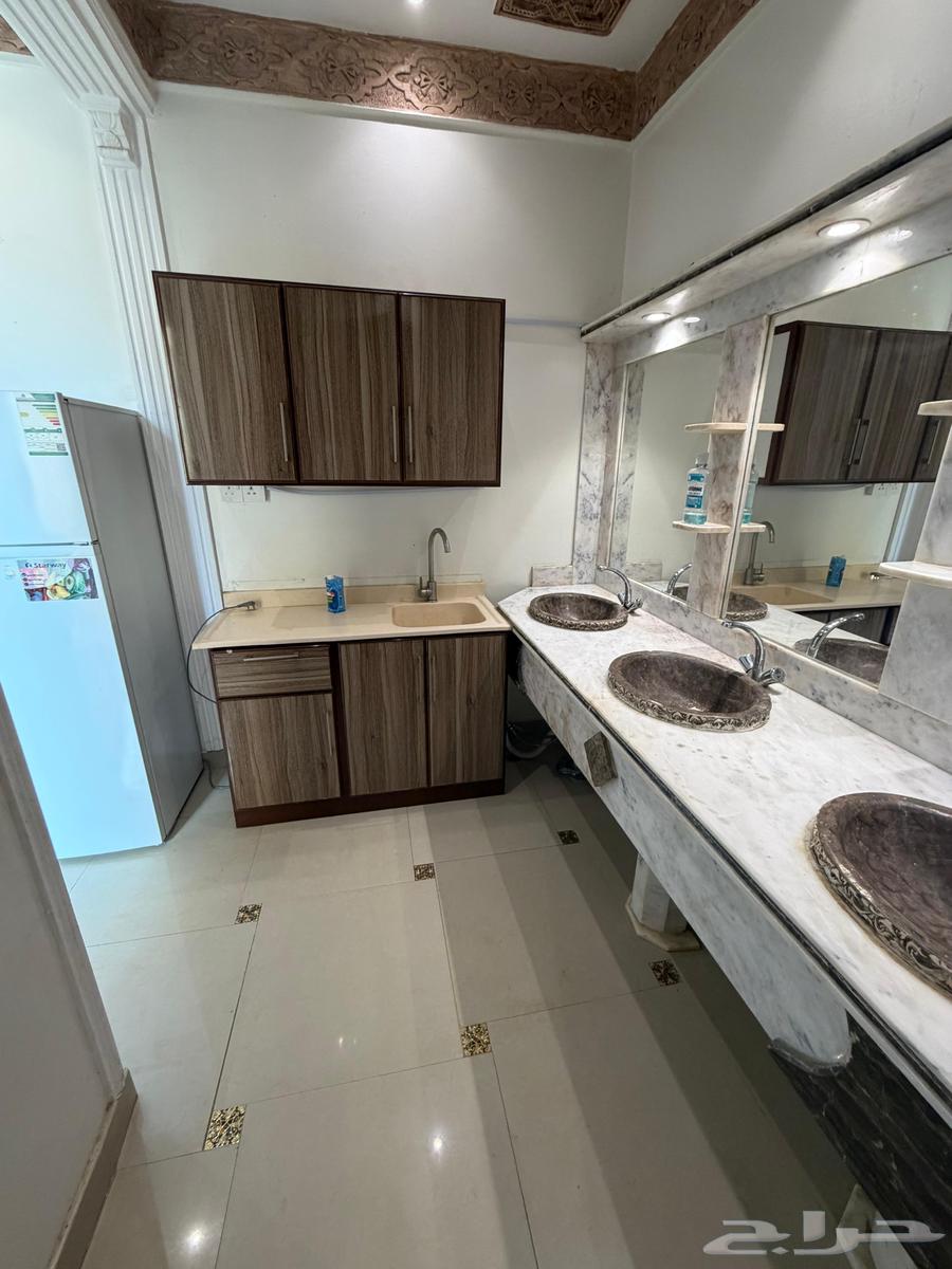 2 bedroom apartment in Al Yarmouk 4