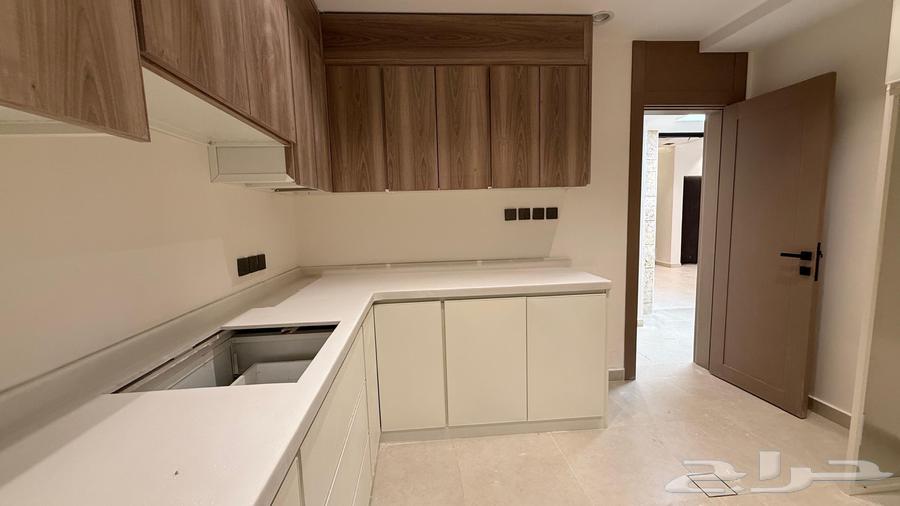 6 bedroom apartment in Al Narjis 12