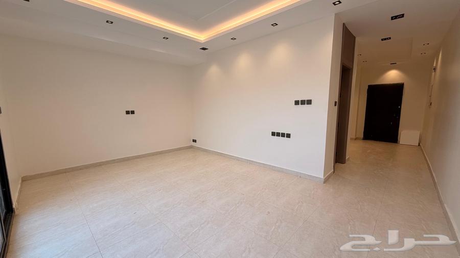 6 bedroom apartment in Al Narjis 17