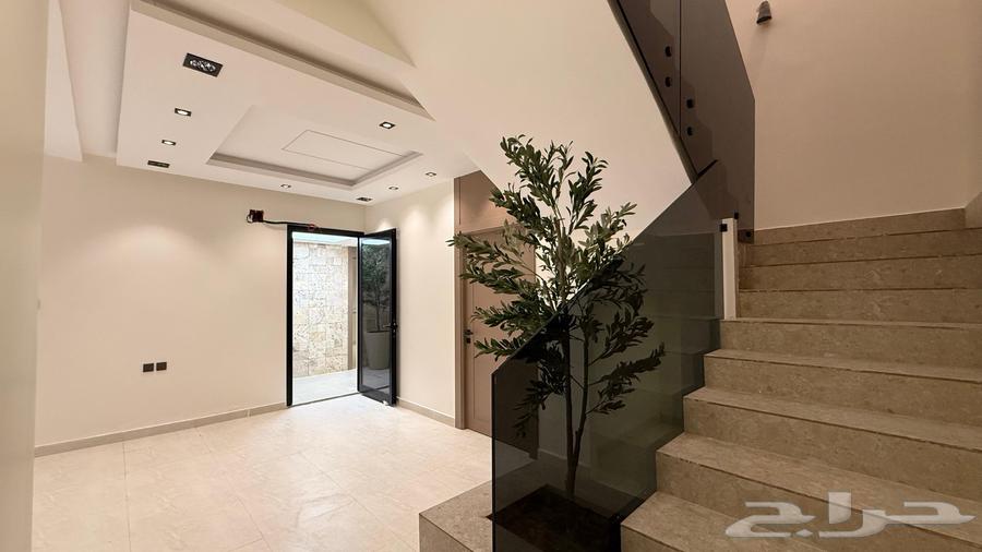 6 bedroom apartment in Al Narjis 18