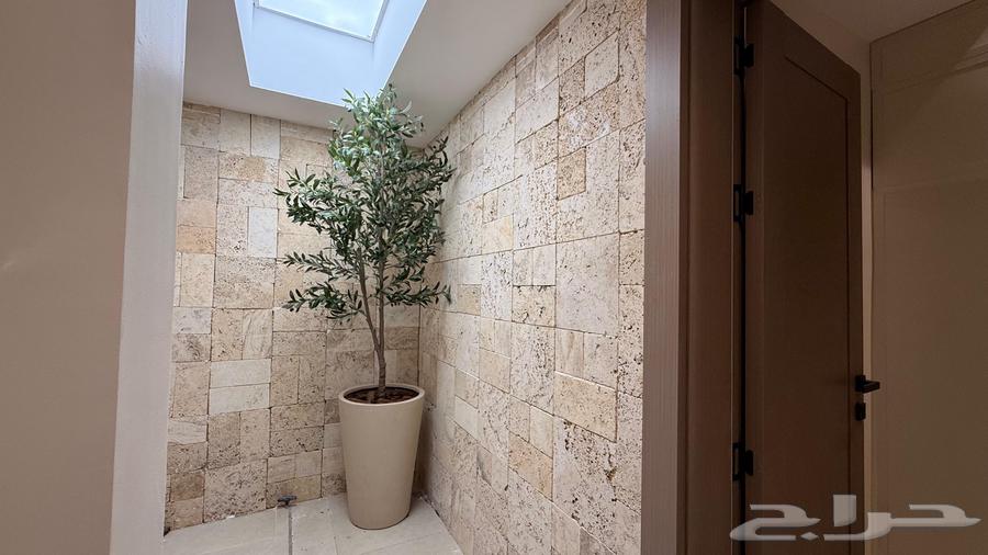 6 bedroom apartment in Al Narjis 27