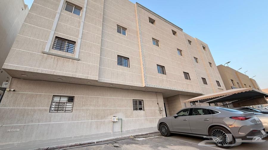 6 bedroom apartment in Al Narjis 32