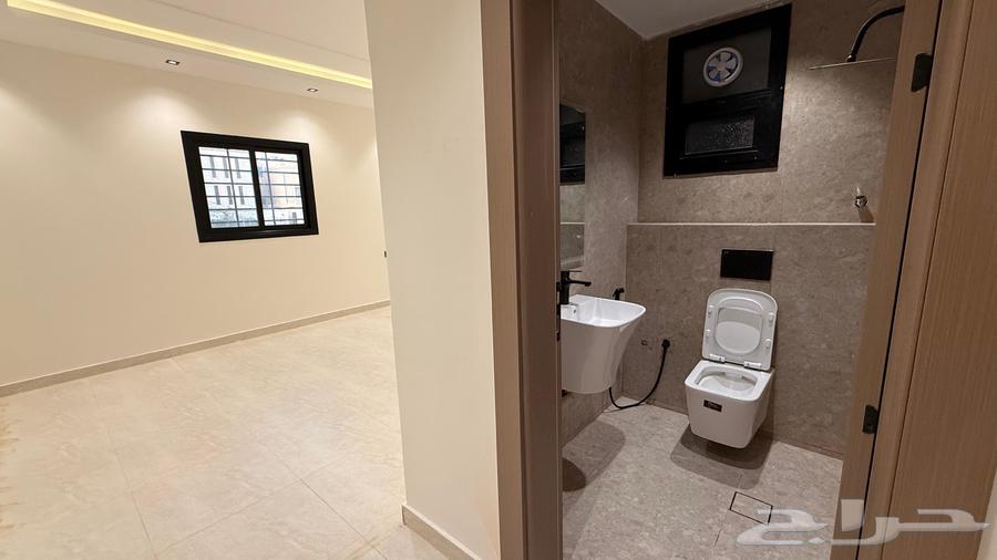 6 bedroom apartment in Al Narjis 5