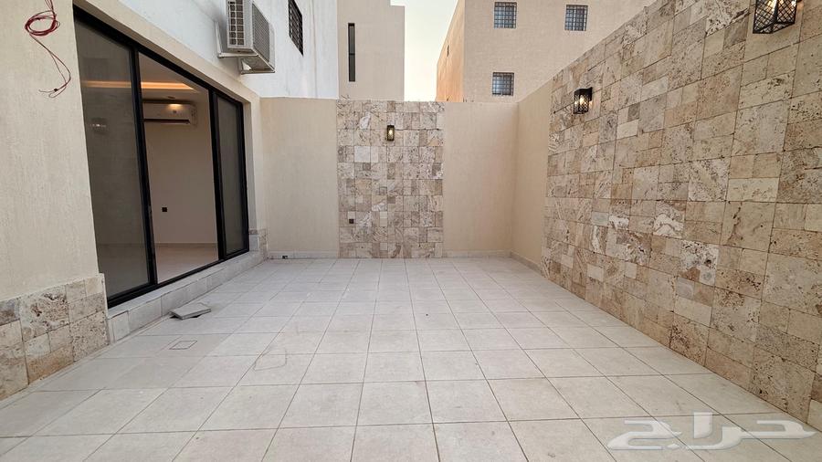 6 bedroom apartment in Al Narjis 7