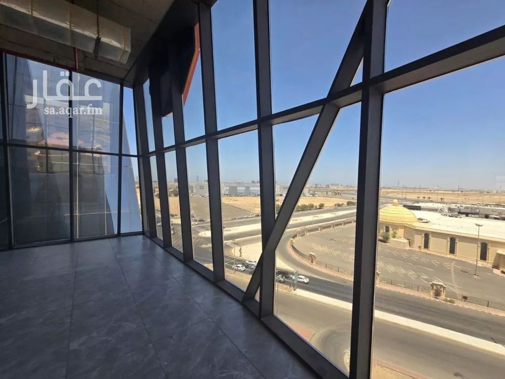 875 sqm office in Al Nuzhah 13