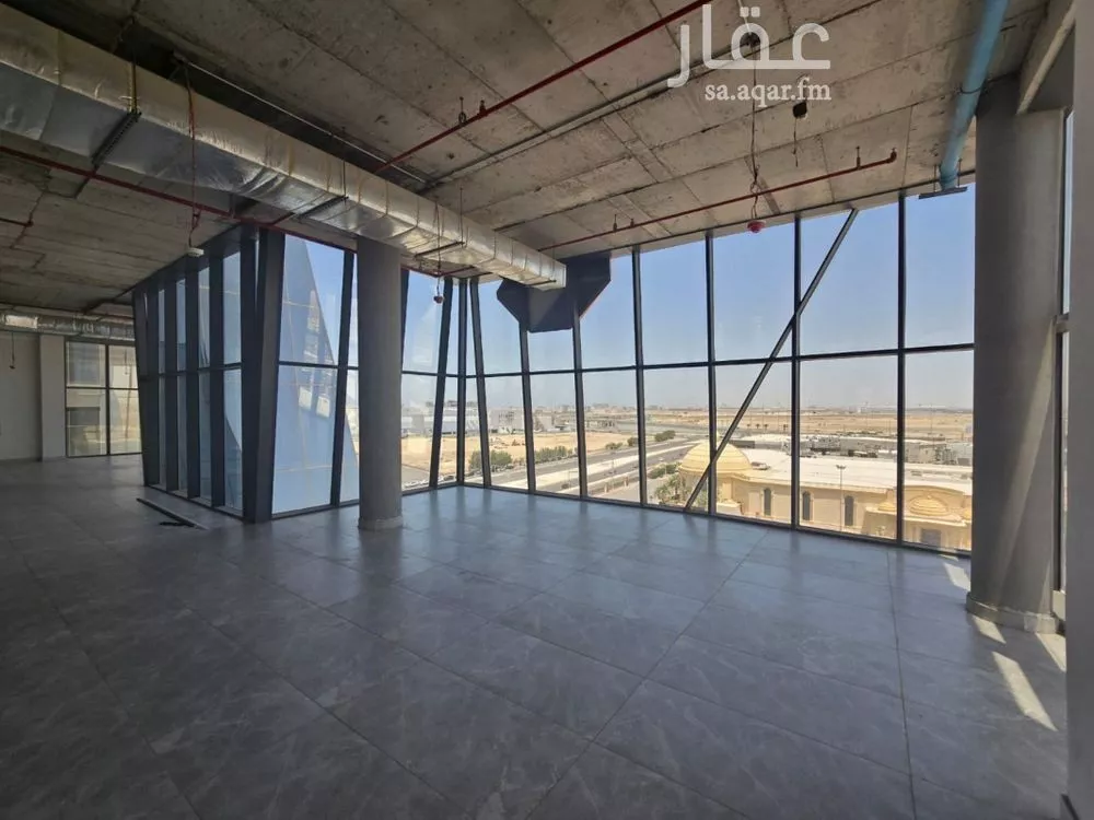 875 sqm office in Al Nuzhah 10