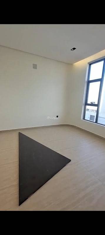 4 bedroom villa in As Suwaidi Al Gharabi, Riyadh 16
