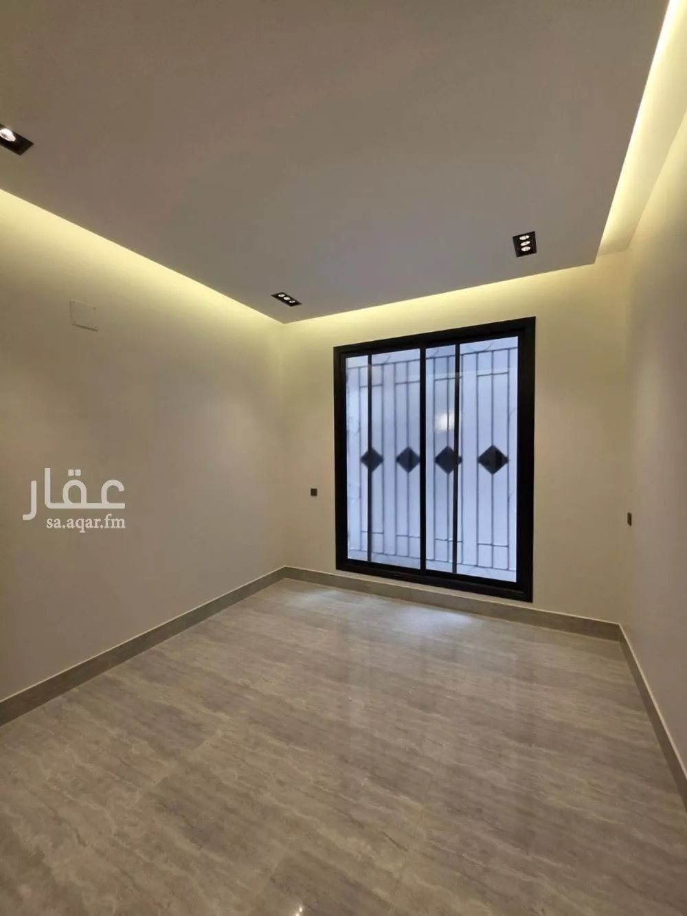 فيلا 5 غرف في الرمال 20