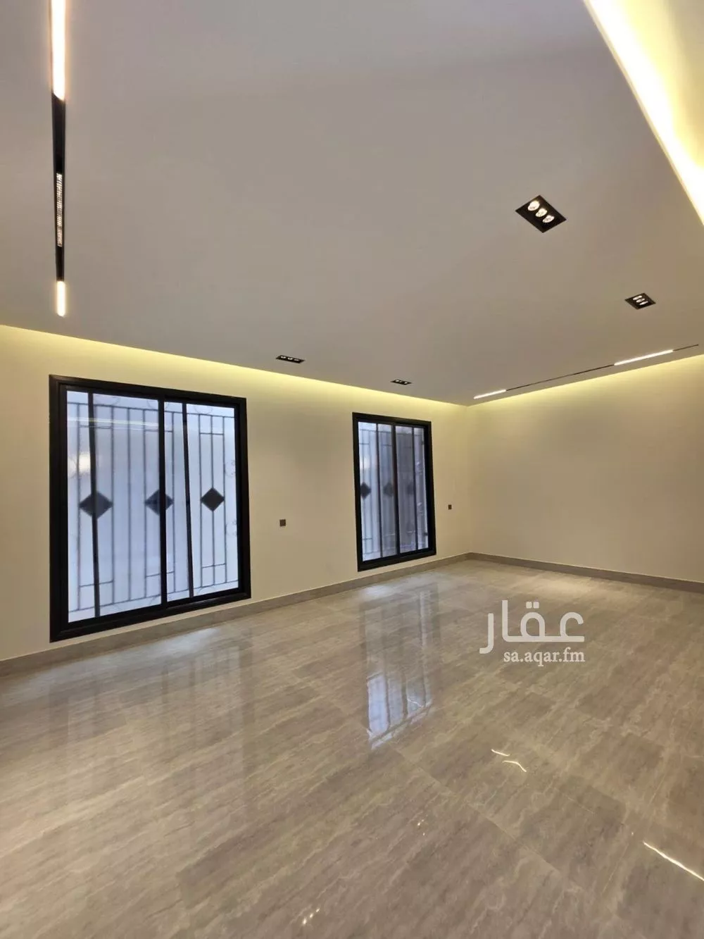 فيلا 5 غرف في الرمال 22