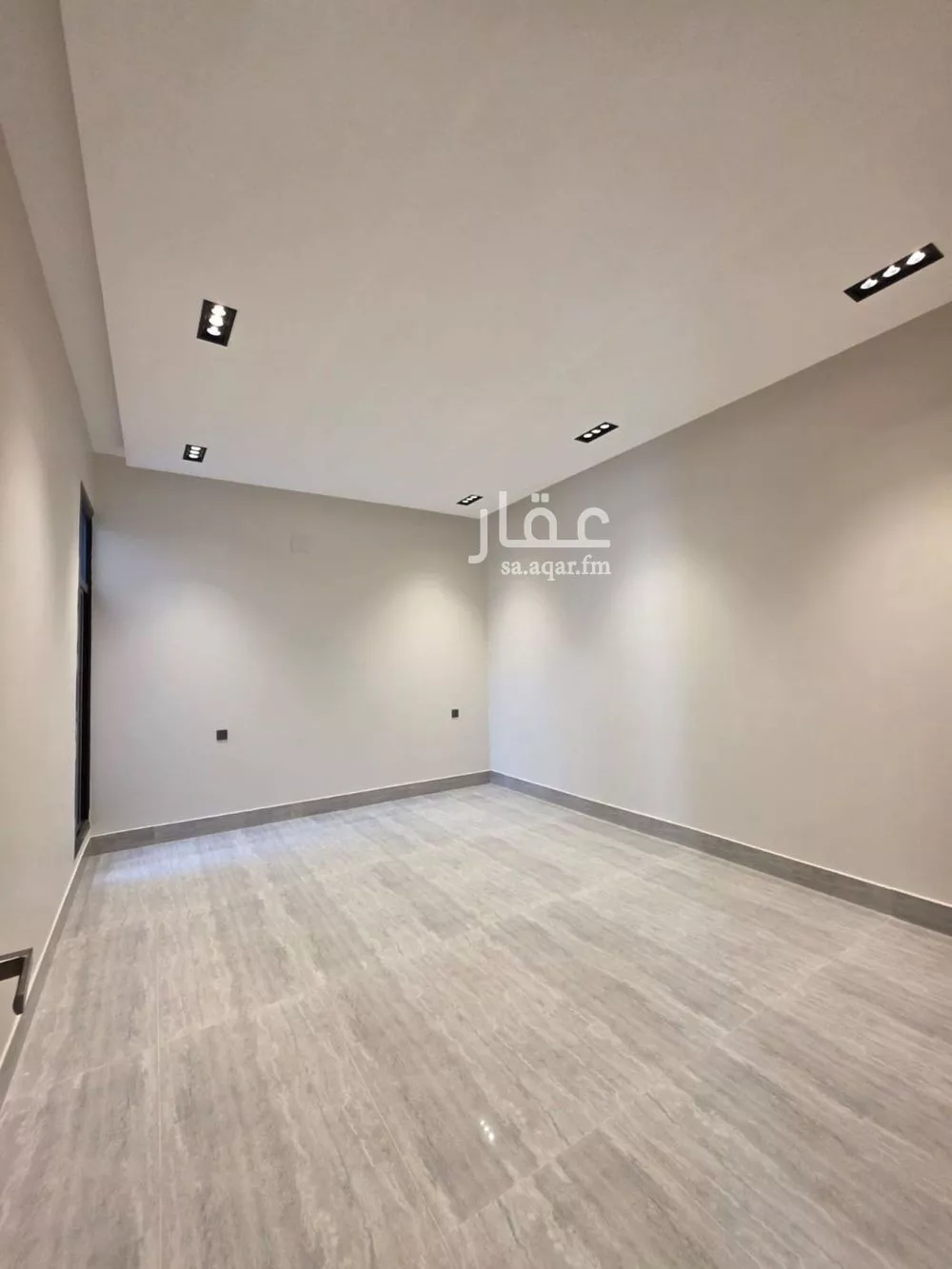 فيلا 5 غرف في الرمال 4