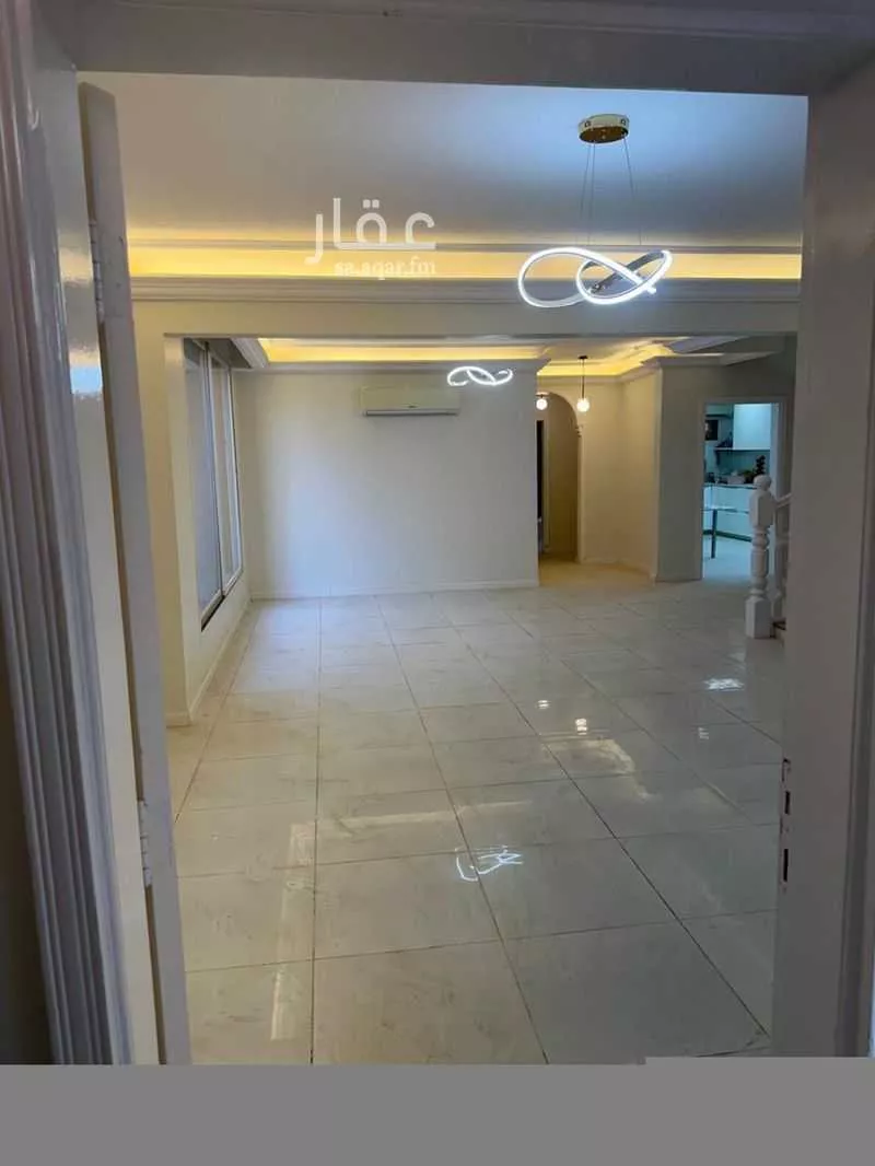 5 bedroom villa in At Taawon 4