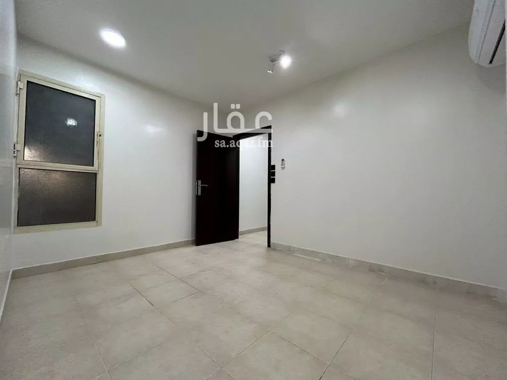 3 bedroom apartment in Al Yasmin 12
