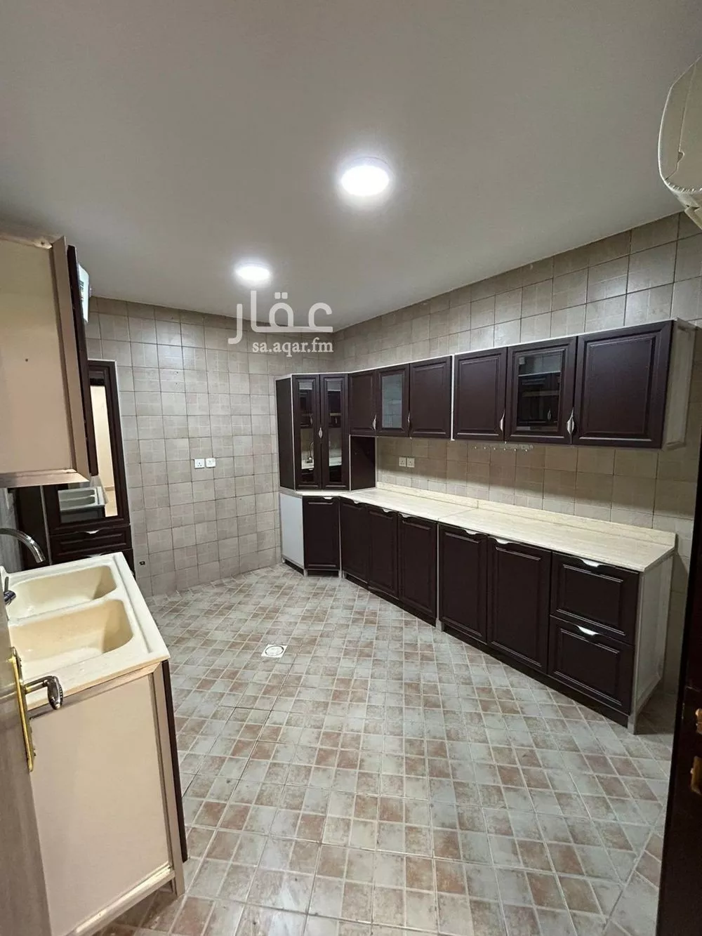 3 bedroom apartment in Al Yasmin 14