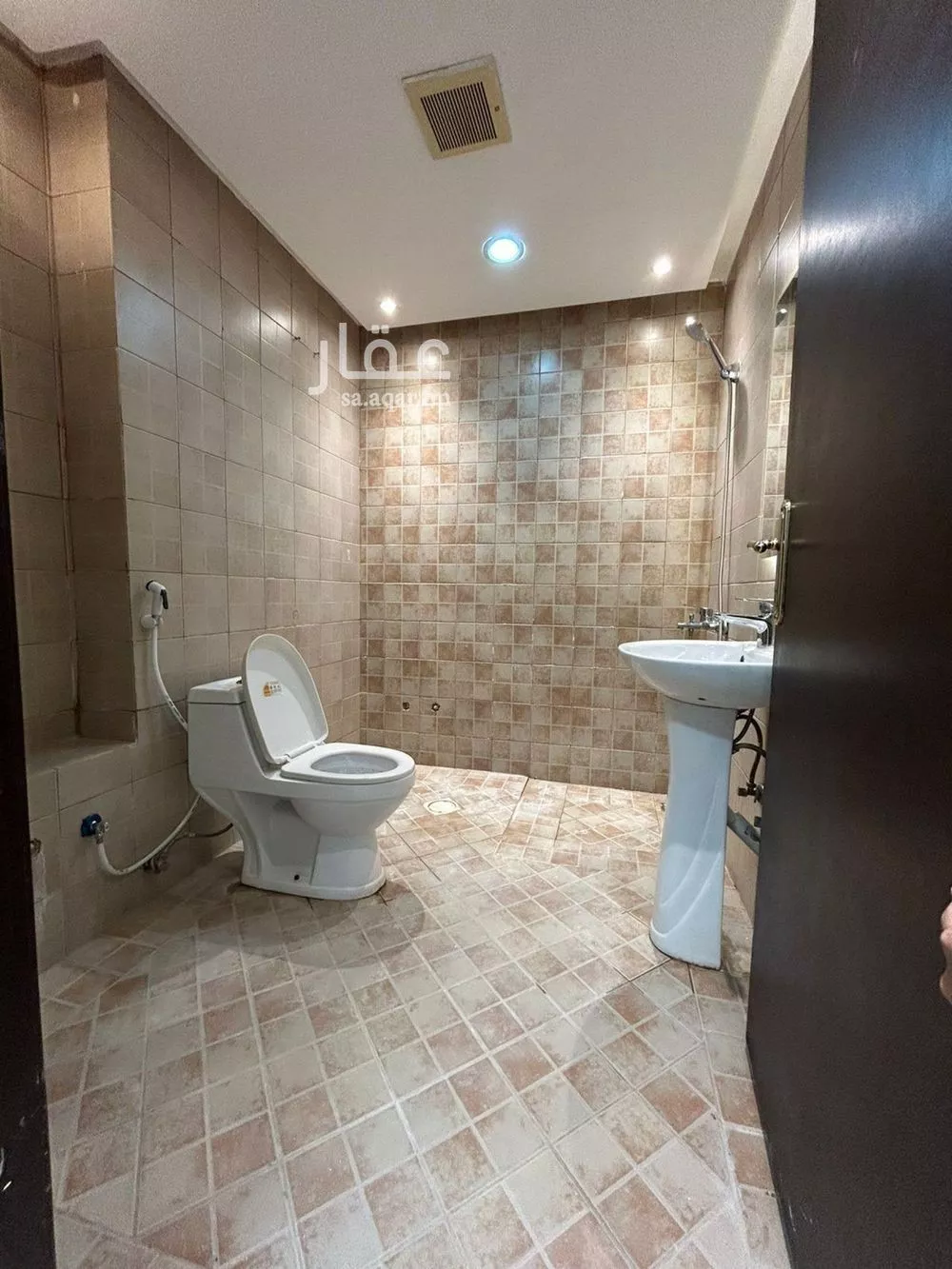 3 bedroom apartment in Al Yasmin 20