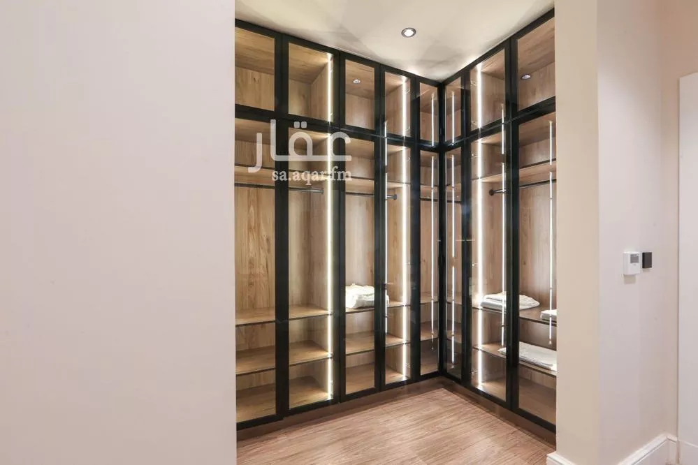 3 bedroom apartment in Al Malqa 20