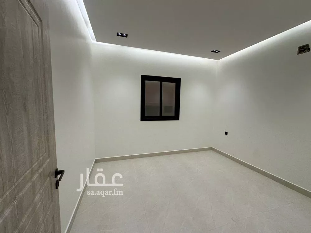 فيلا 5 غرف في الخليج 21