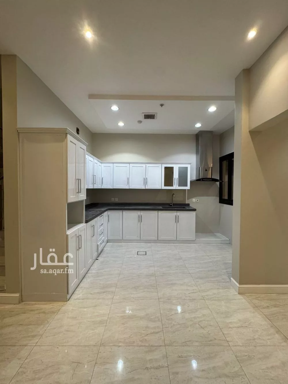 شقة 6 غرف في قرطبة 10