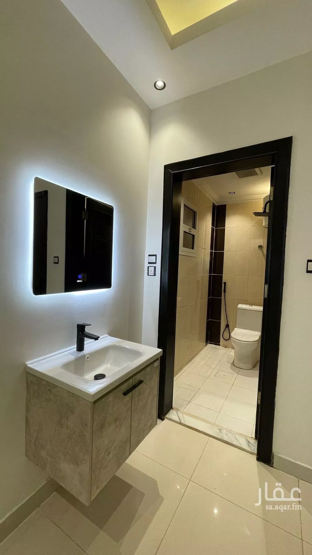 3 bedroom apartment in Al Malqa 4