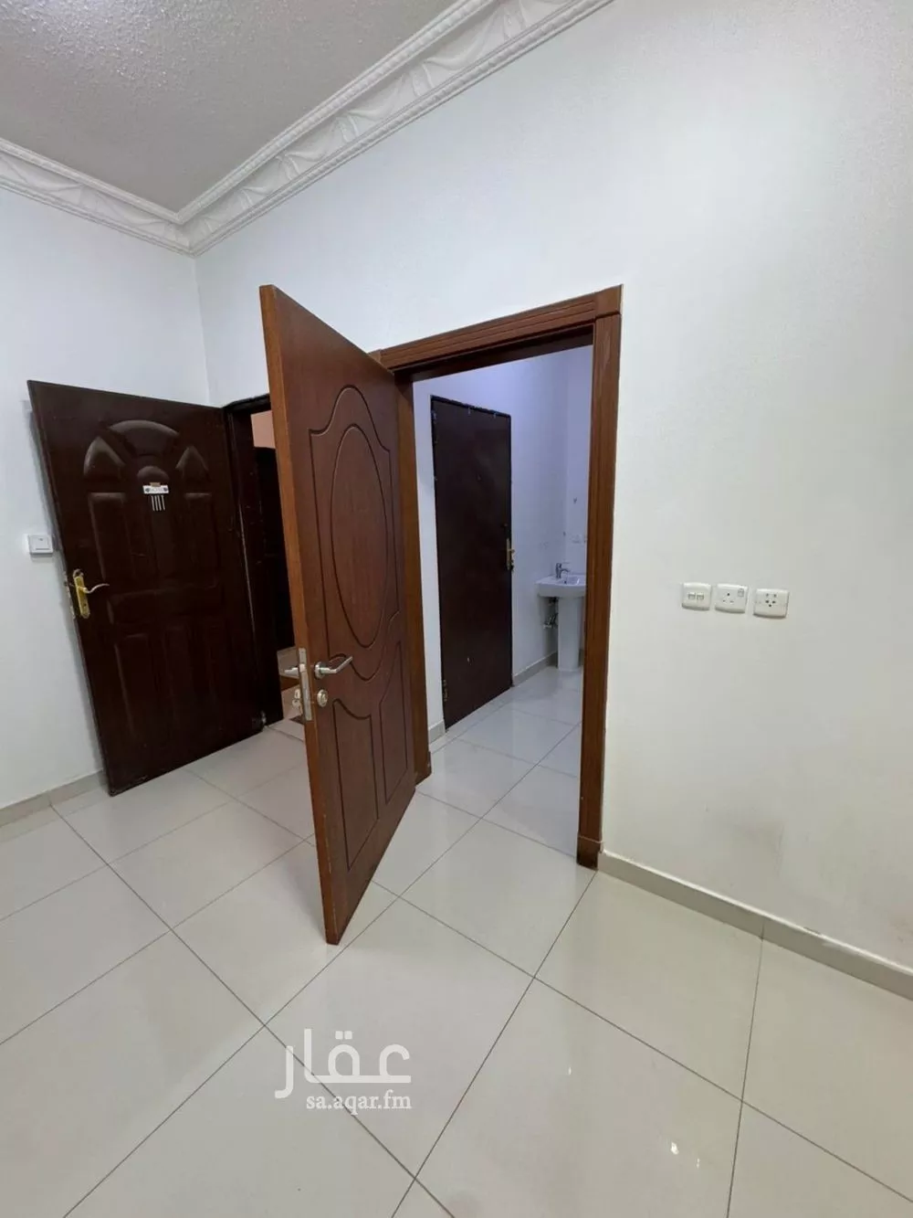 شقة 3 غرف في الياسمين 10