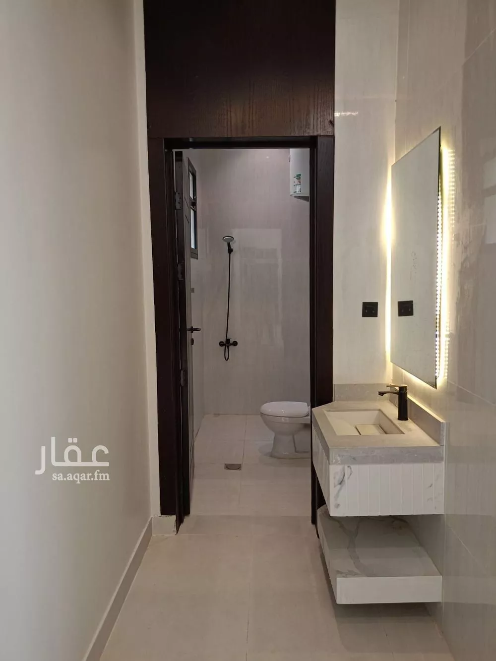 9 bedroom villa in Al Janadriyah 11