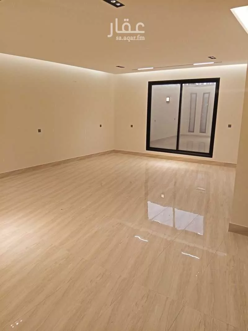 فيلا 5 غرف في الرمال 7