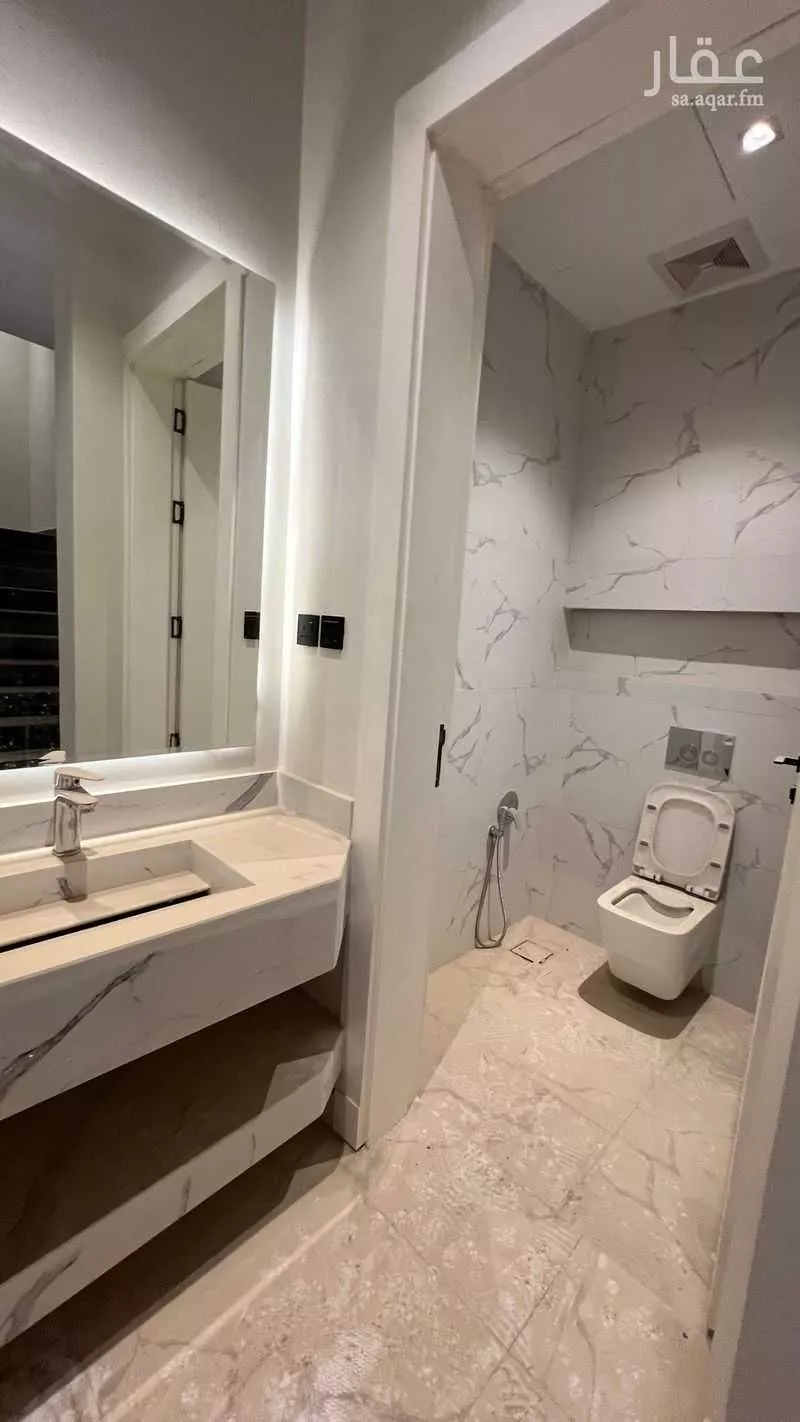 فيلا 5 غرف في القادسية 2