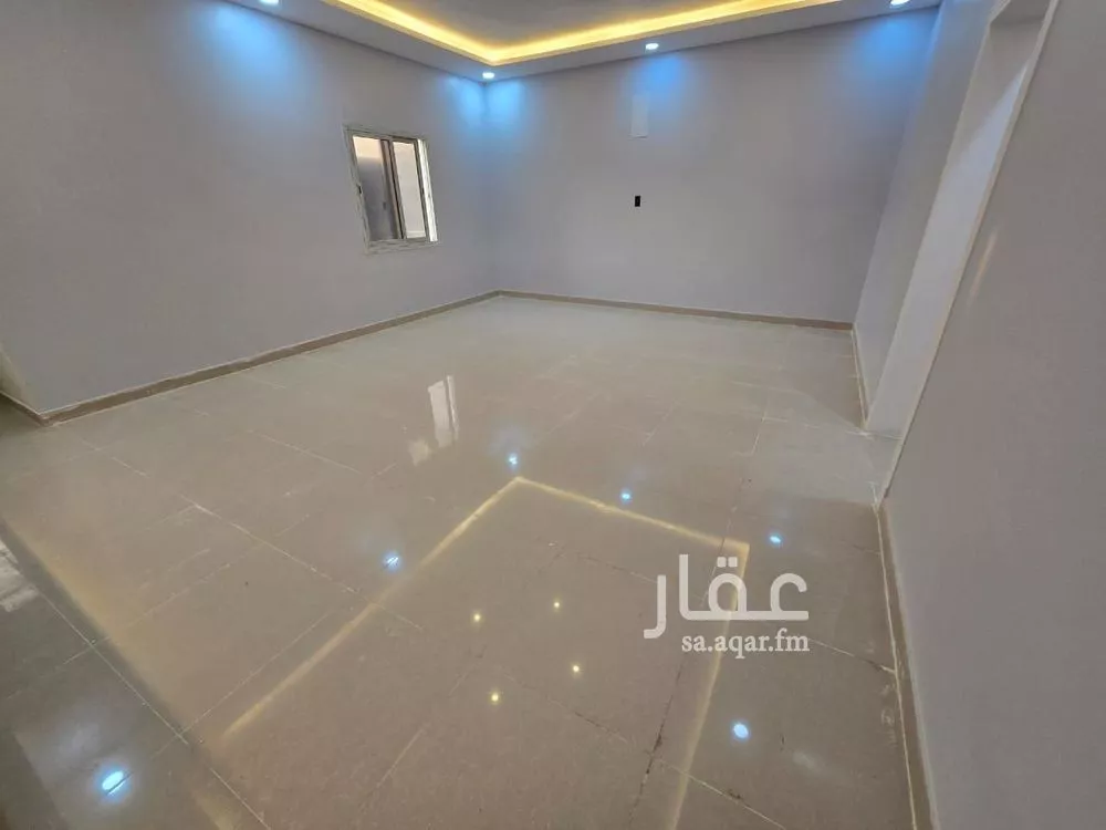 شقة 4 غرف في ضاحية الملك فهد 4