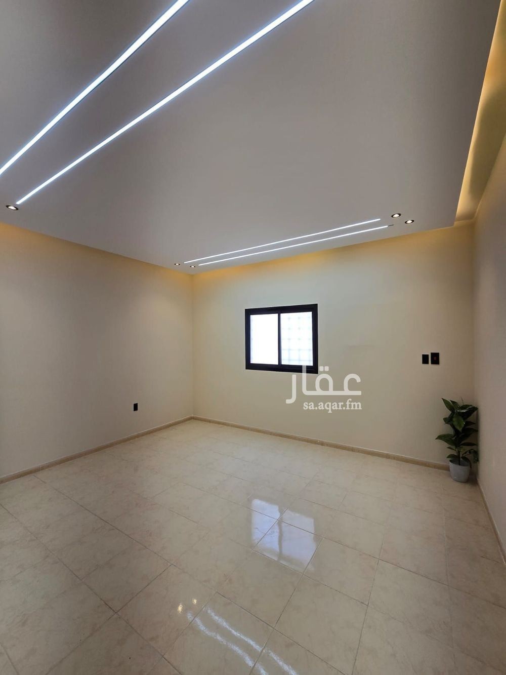 4 bedroom apartment in Taibah, Eastern Province 8