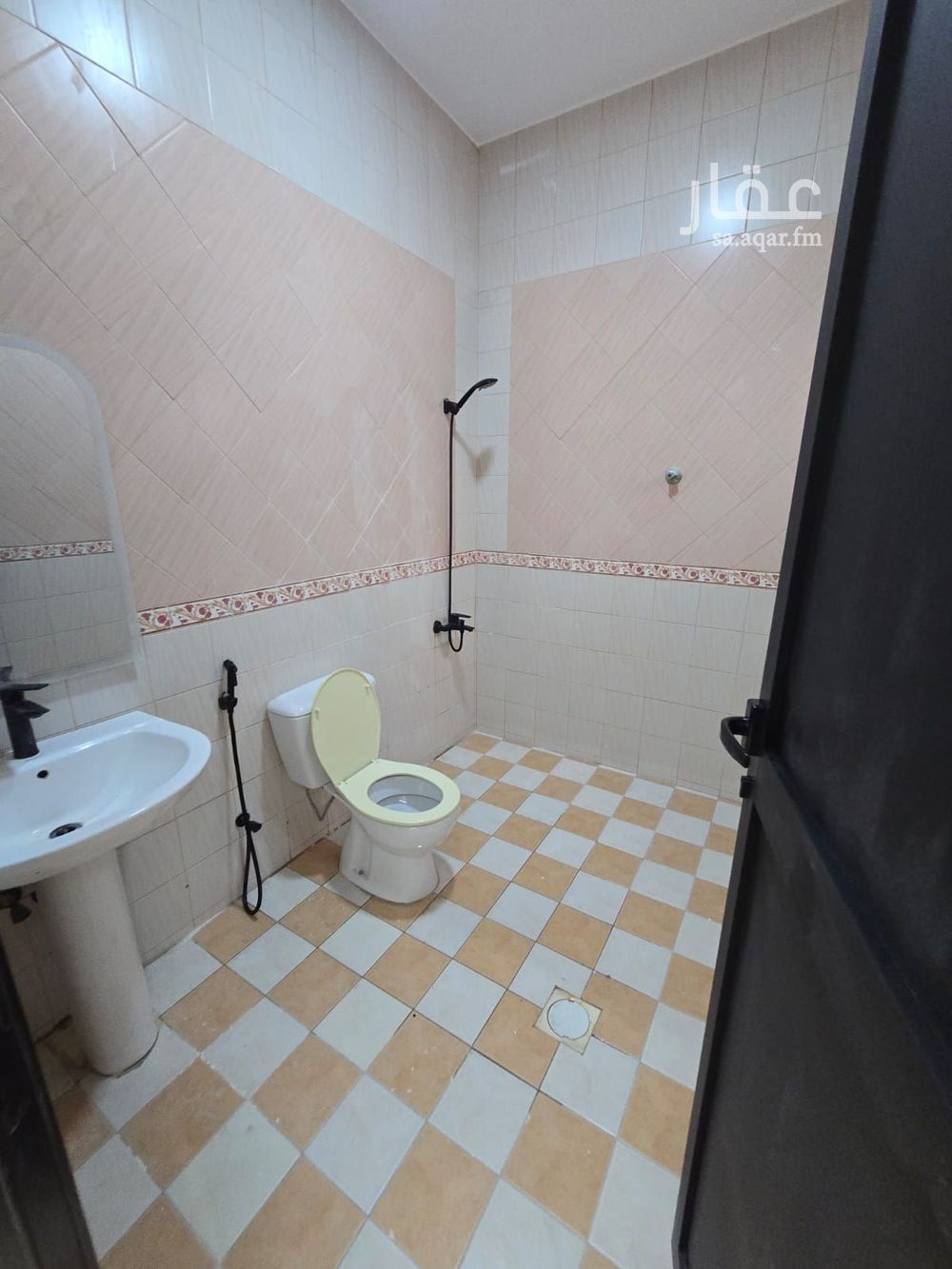 4 bedroom apartment in Taibah, Eastern Province 12