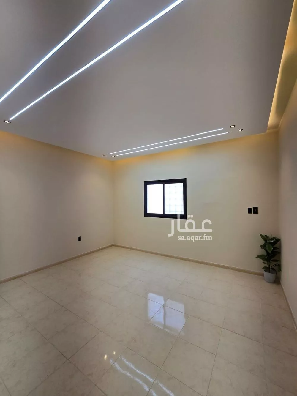 شقة 4 غرف في طيبة 8