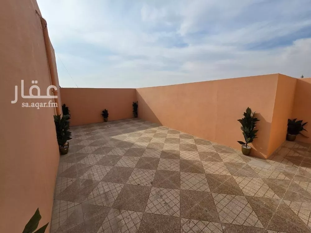 5 bedroom apartment in Dahiat King Fahd 16