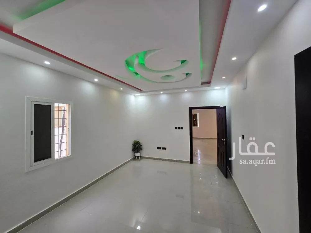5 bedroom apartment in Dahiat King Fahd 22