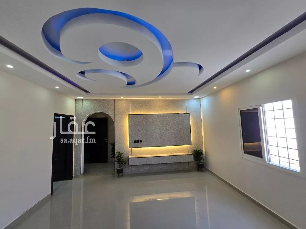5 bedroom apartment in Dahiat King Fahd 25