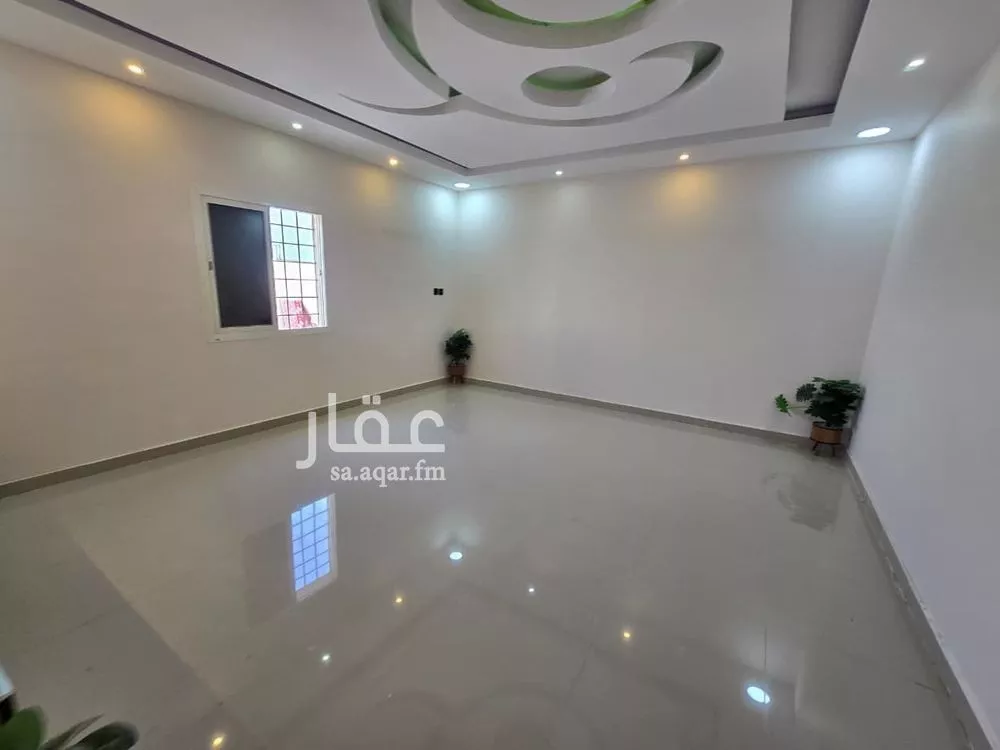 5 bedroom apartment in Dahiat King Fahd 27