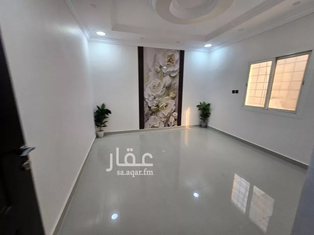 5 bedroom apartment in Dahiat King Fahd 6